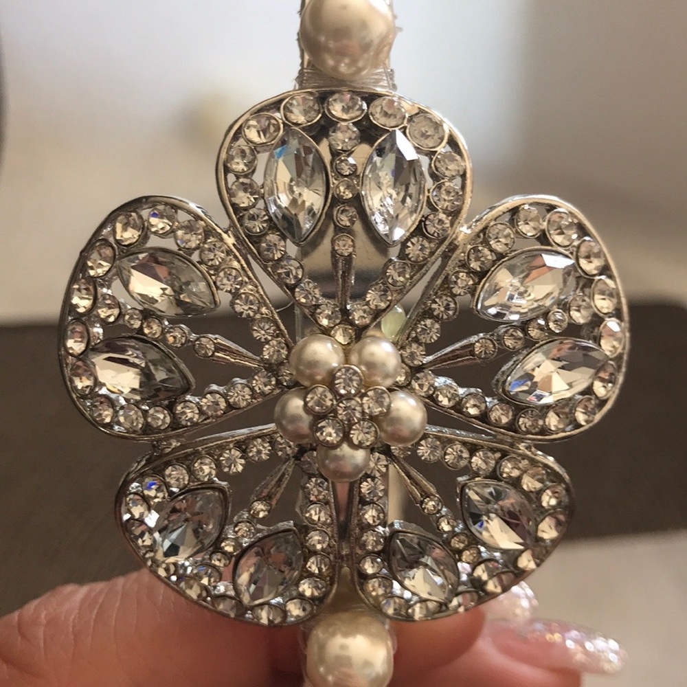 🌺Flower Rhinestones Headband 🌺 - Picture 2 of 3